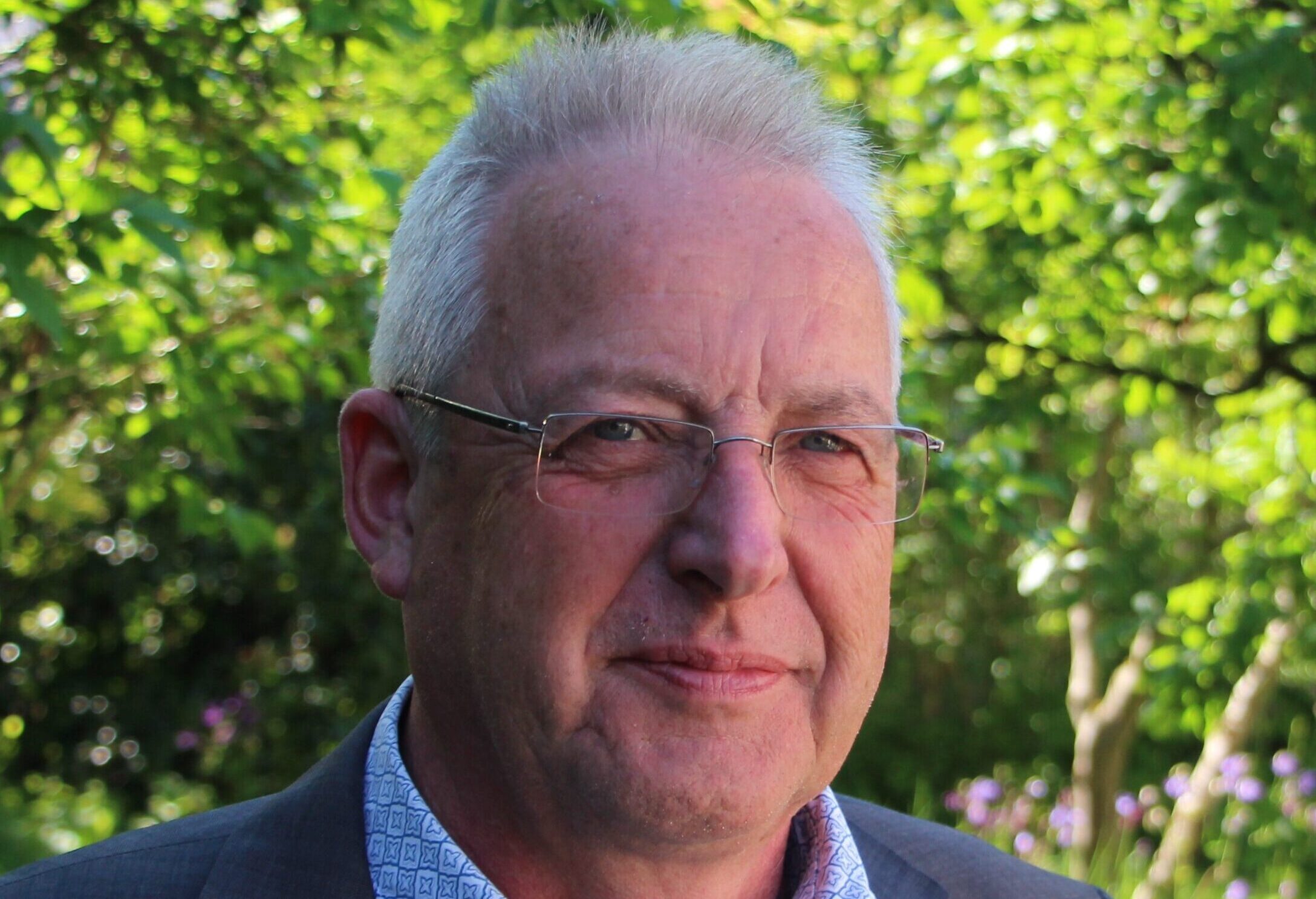 Robert Geser Robert Geser