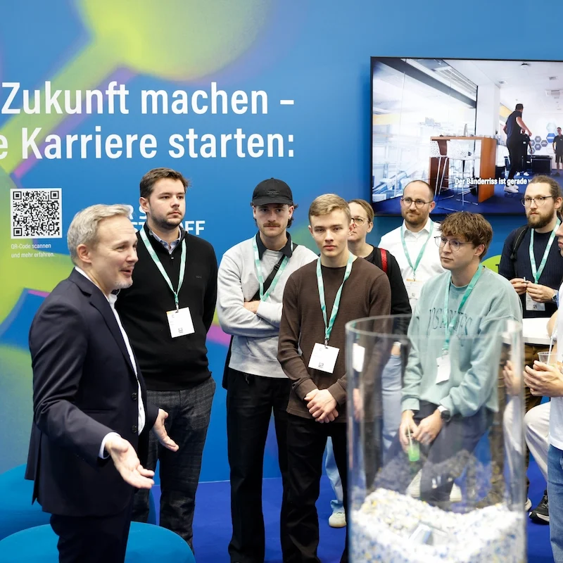 K2025 Austausch Mit Jungen Talenten